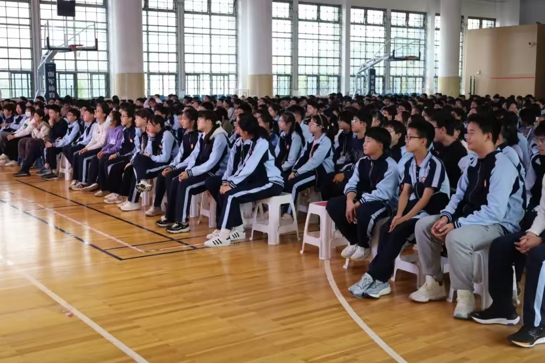 学生.jpg