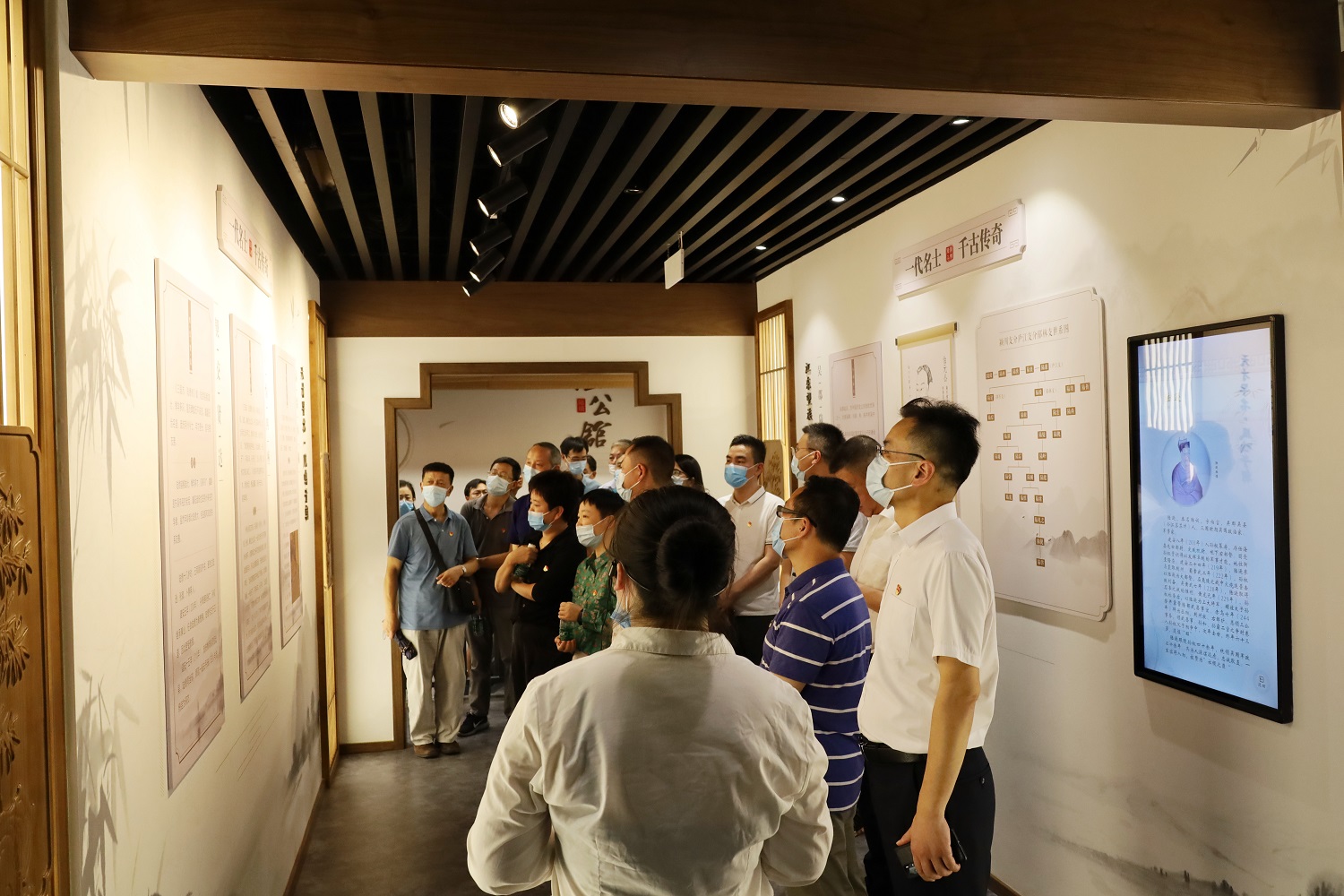 参观基地3.JPG